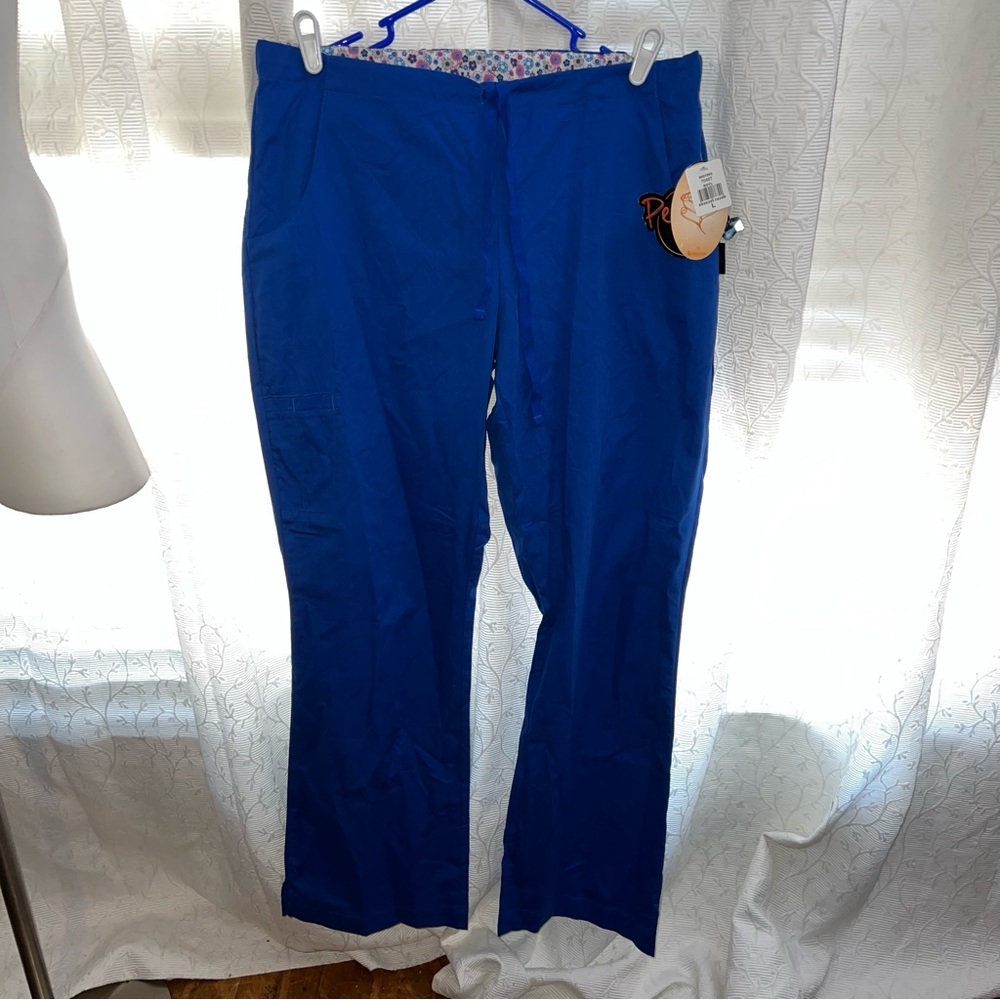 Peaches scrub pants